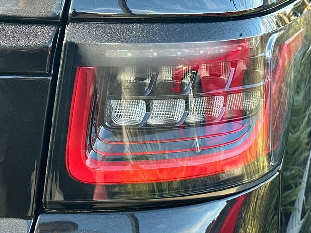 Used 2022 Land Rover Range Rover Sport HSE Silver Edition image 34