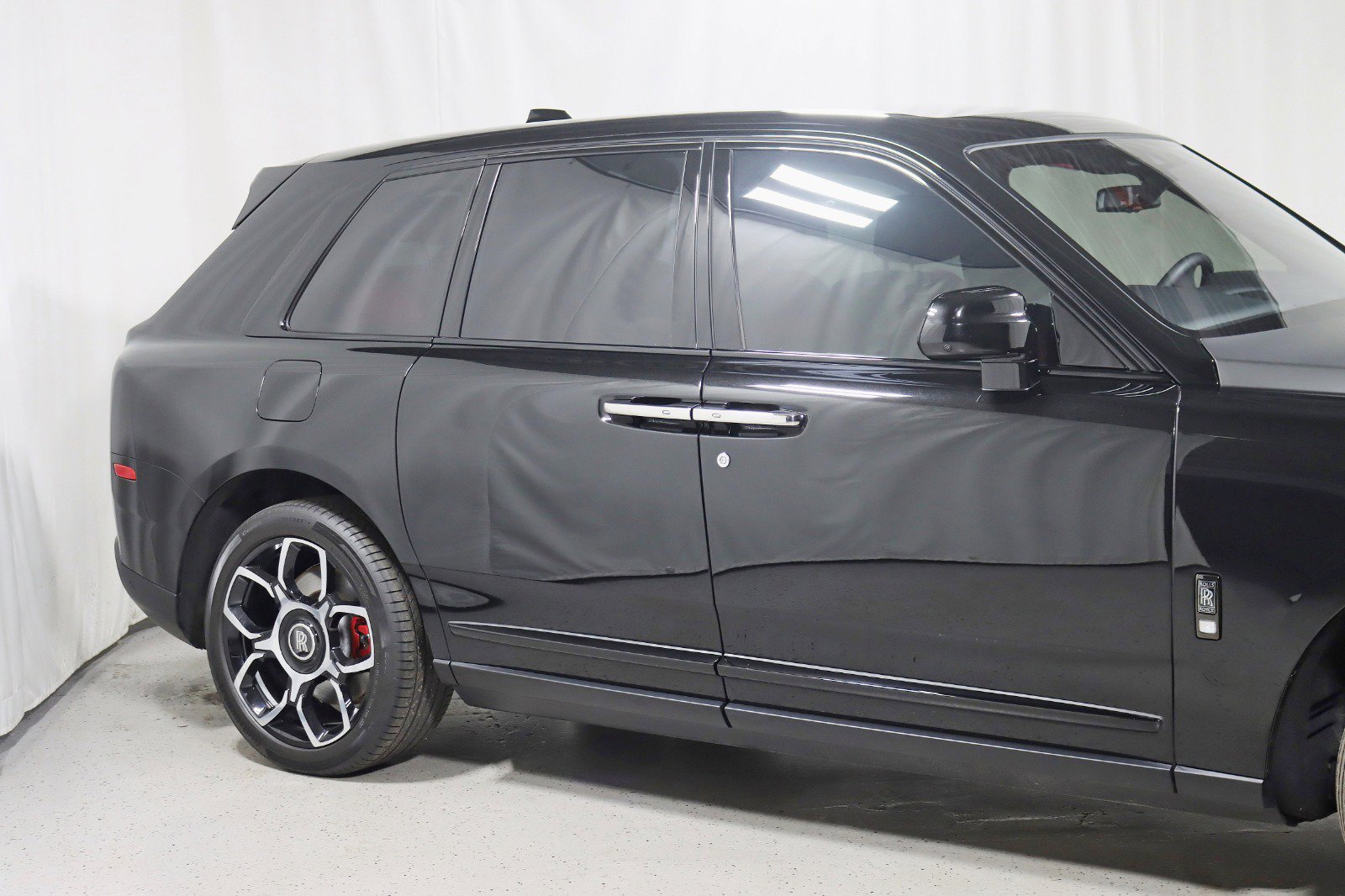 Used 2023 Rolls-Royce Cullinan Black Badge w/ Driver's Package image 3