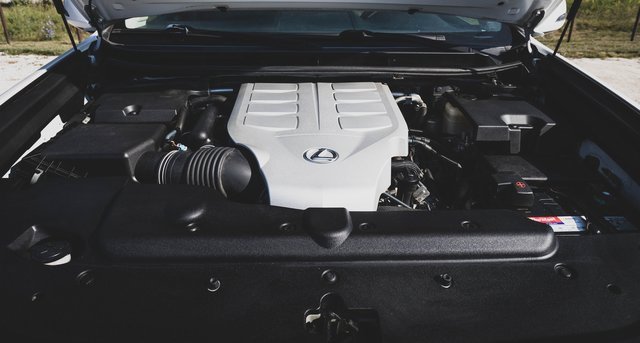Used 2013 Lexus GX 460 image 2