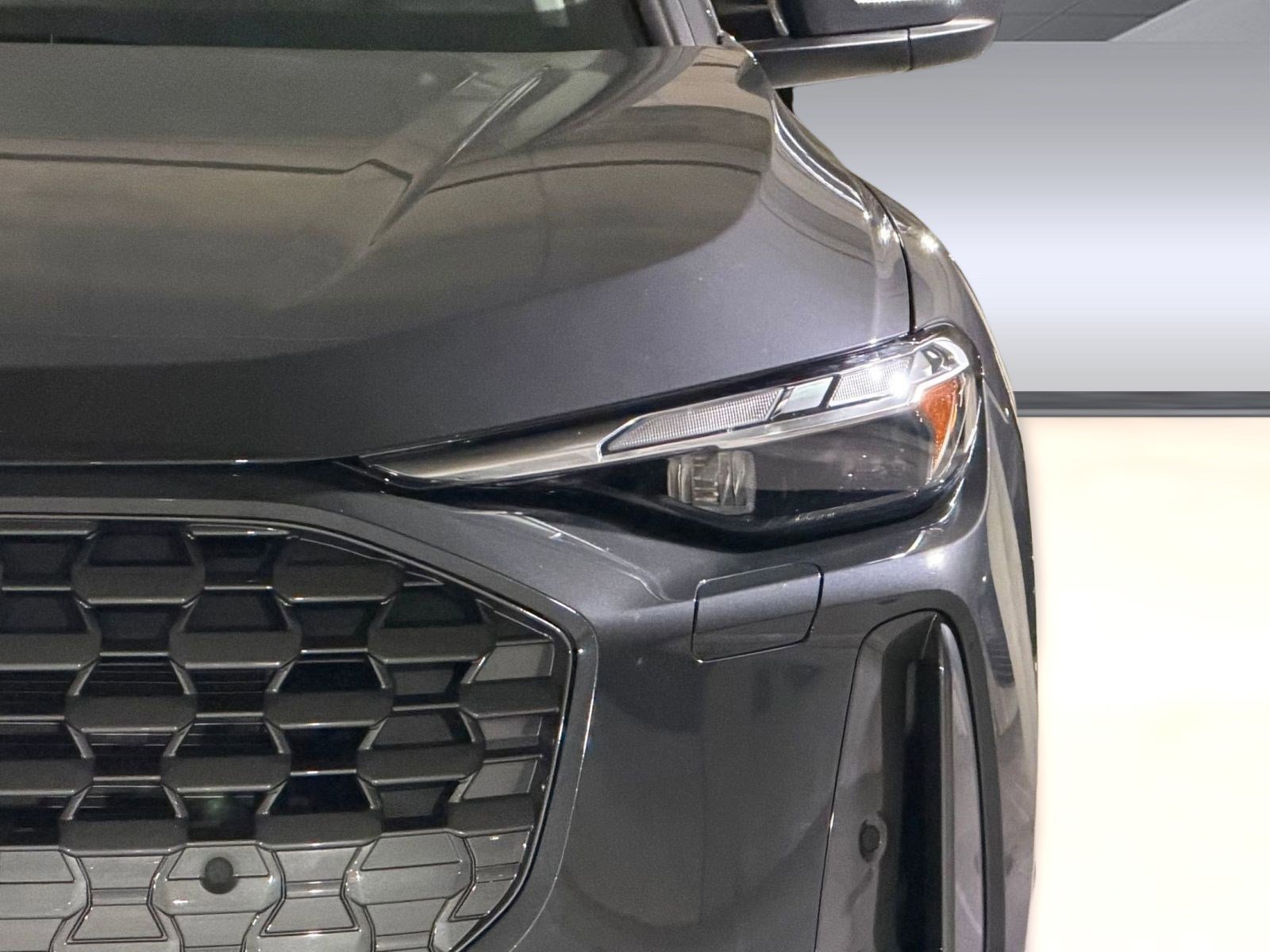 Certified 2025 Audi Q5 Premium w/ Convenience Package image 11