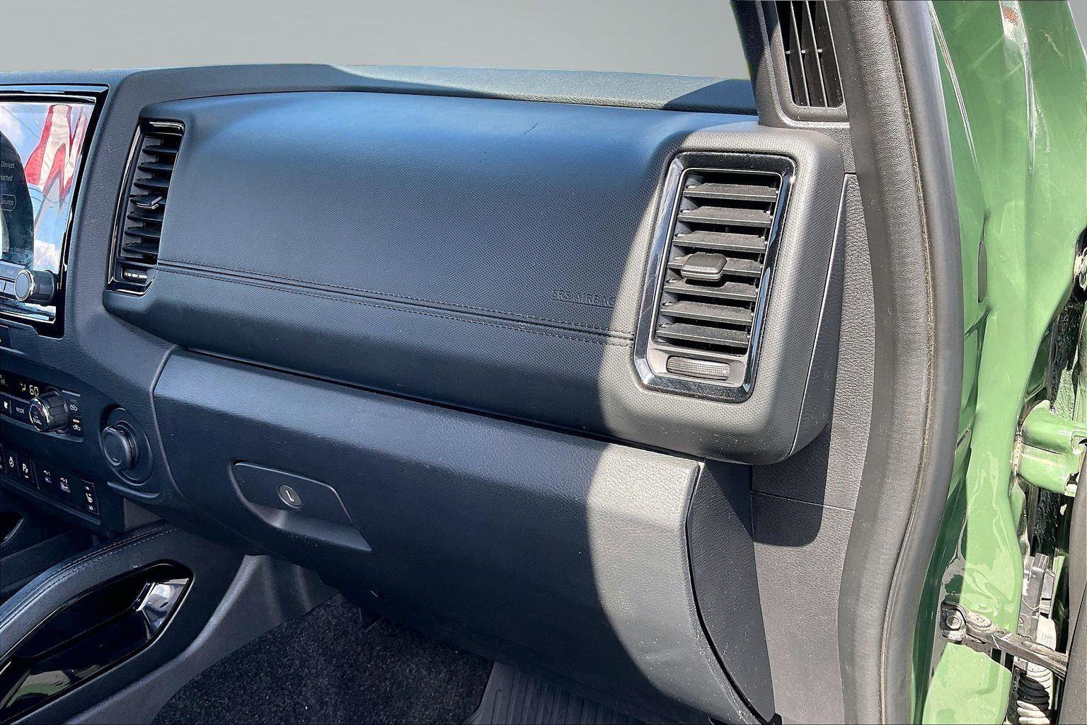 Certified 2022 Nissan Frontier PRO-4X w/ Pro-4X Premium Package AWD/4WD image 18