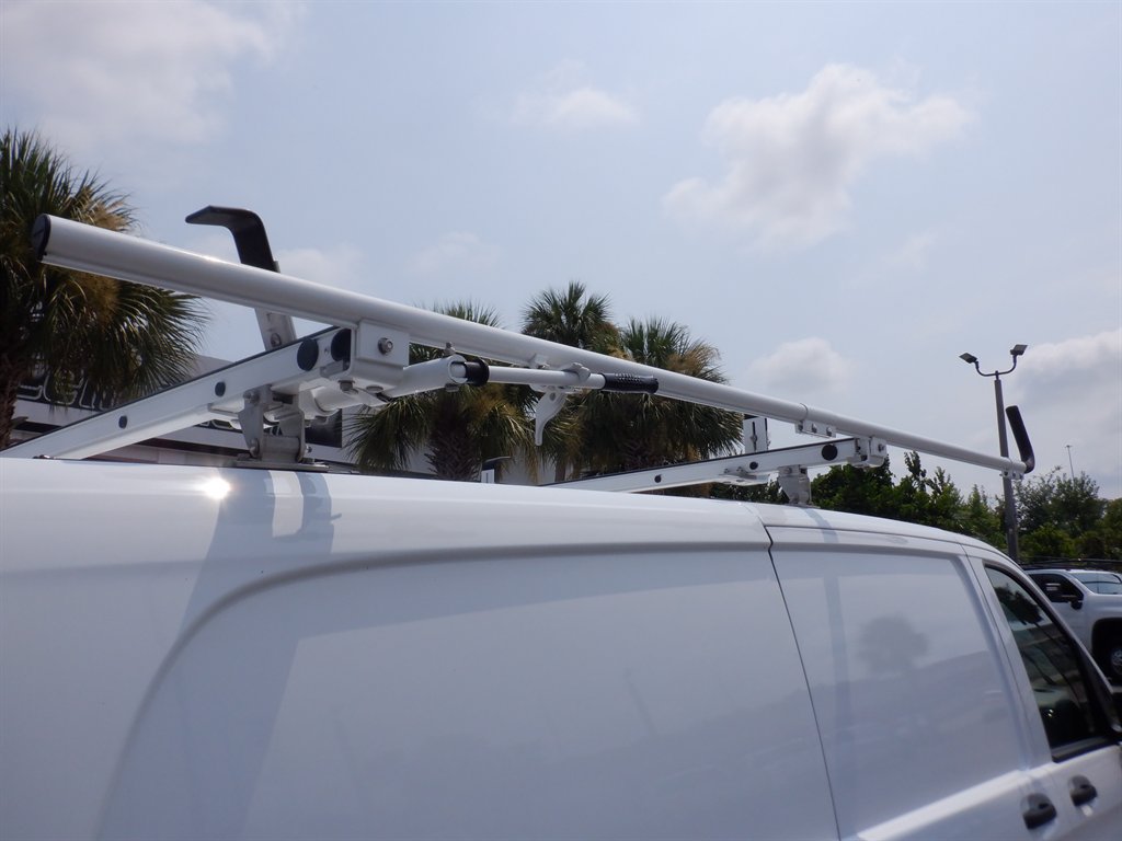 Used 2023 Mercedes-Benz Metris image 8