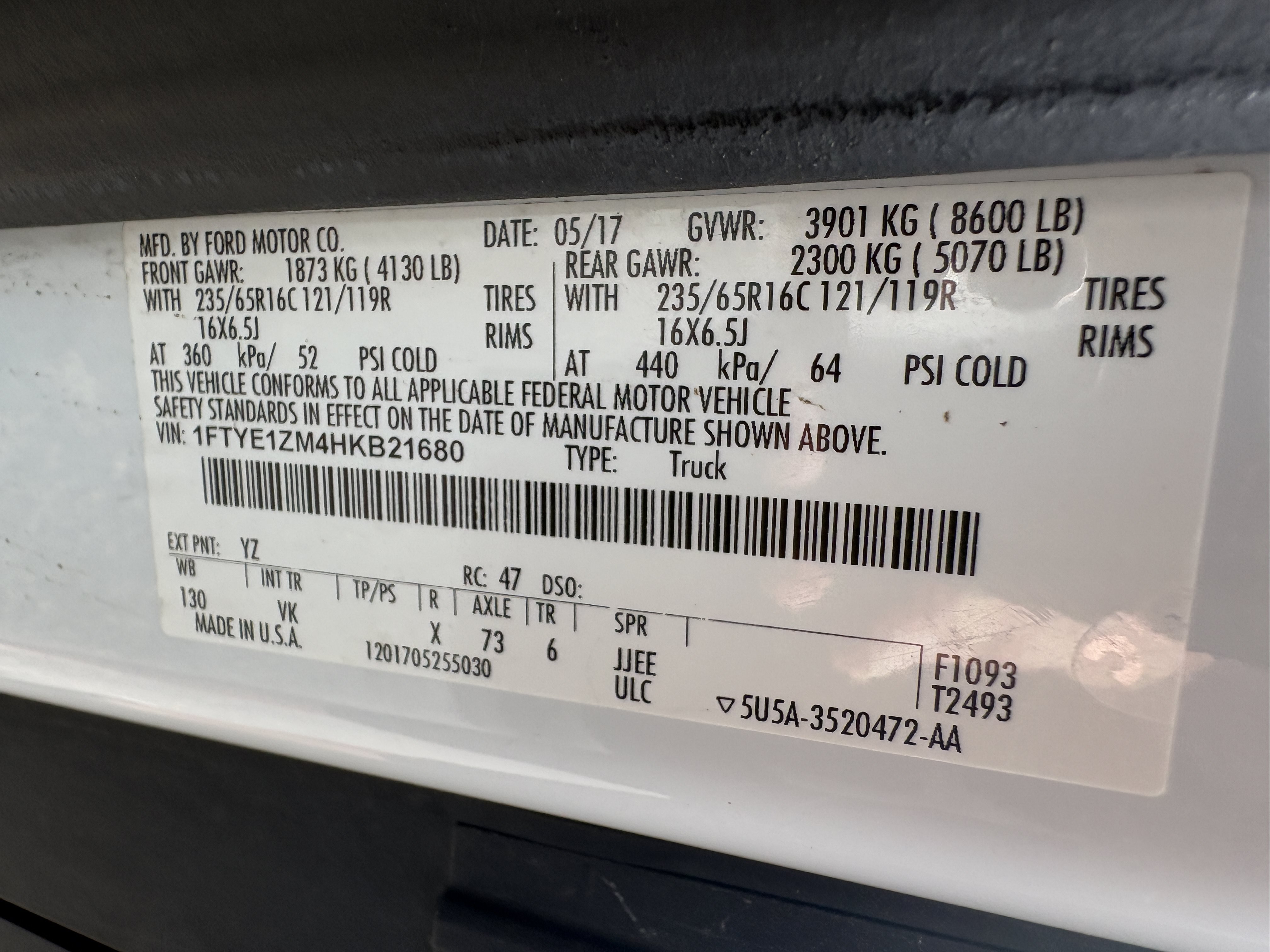 Used 2017 Ford Transit 150 130 Low Roof RWD image 33