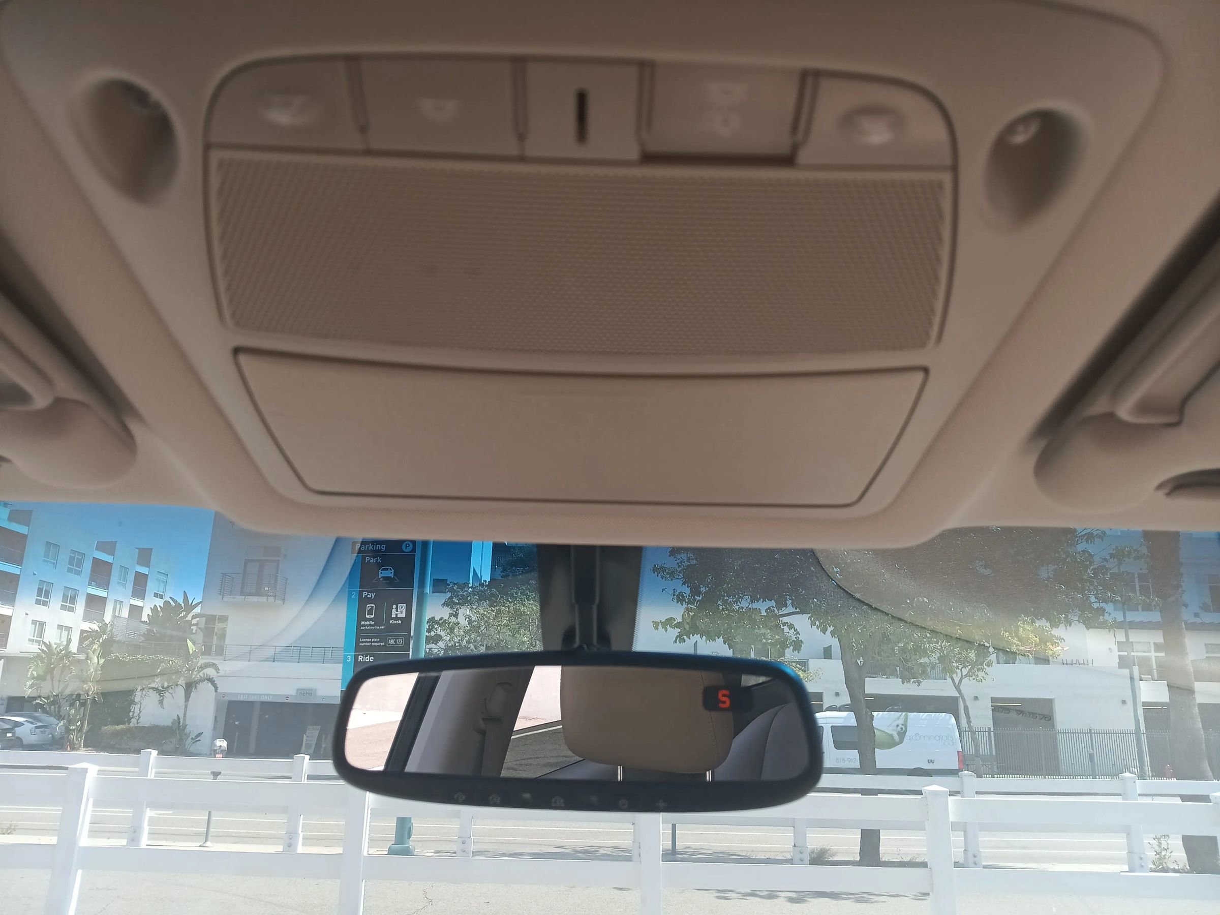 Used 2015 Nissan Pathfinder SL FWD image 22