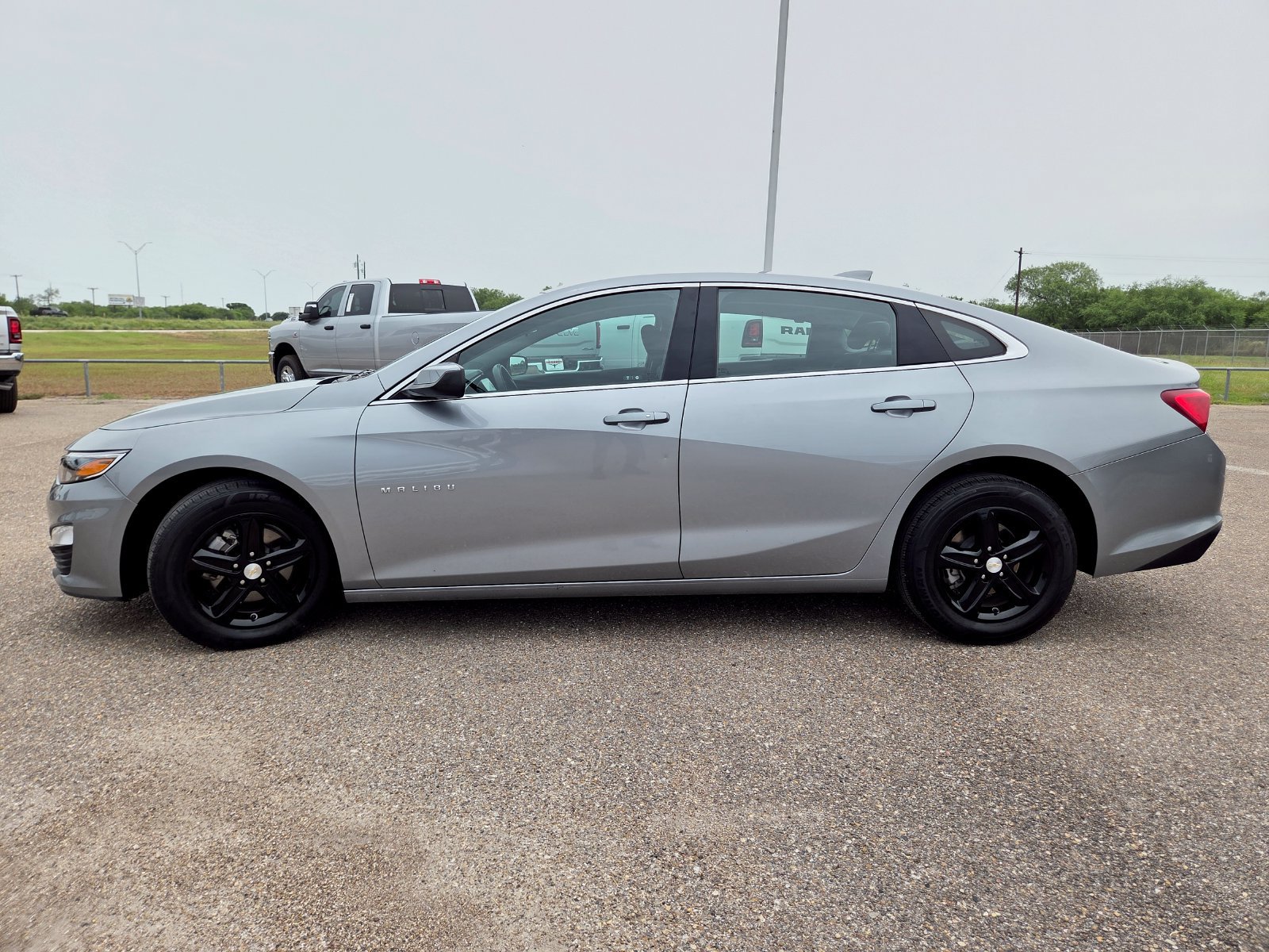 Used 2024 Chevrolet Malibu LT FWD image 4