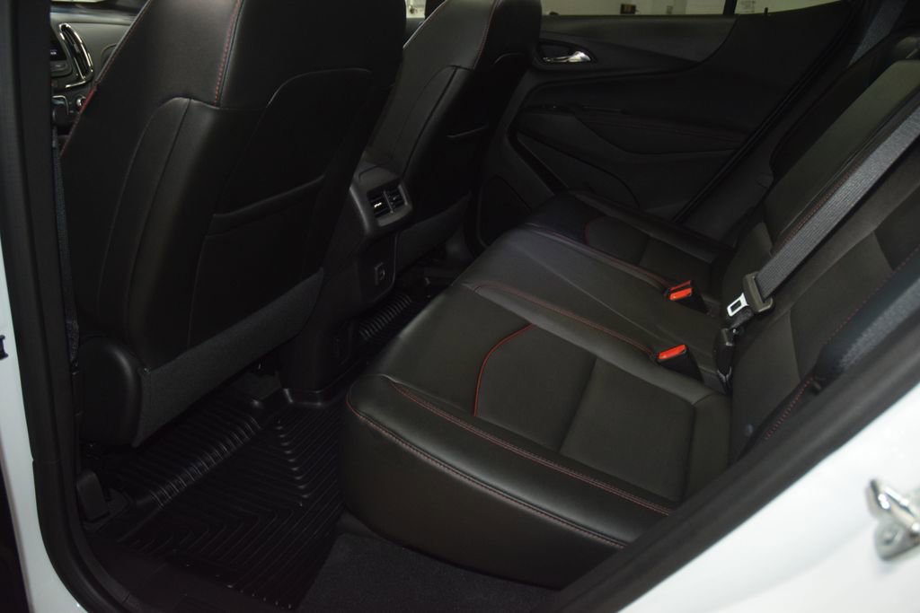 Used 2024 Chevrolet Equinox RS w/ RS Leather Package image 41