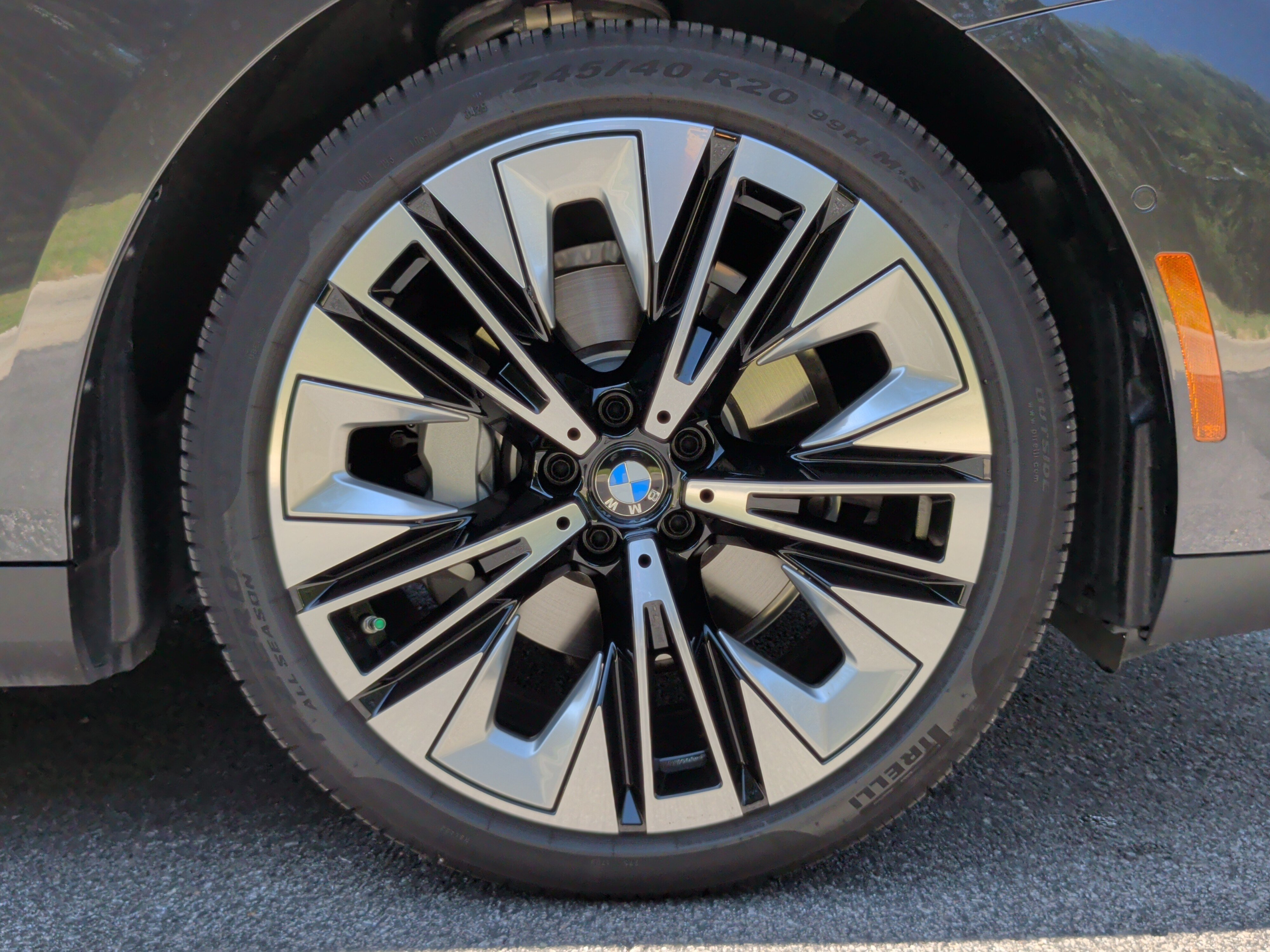 Certified 2026 BMW 530i w/ Convenience Package RWD image 13