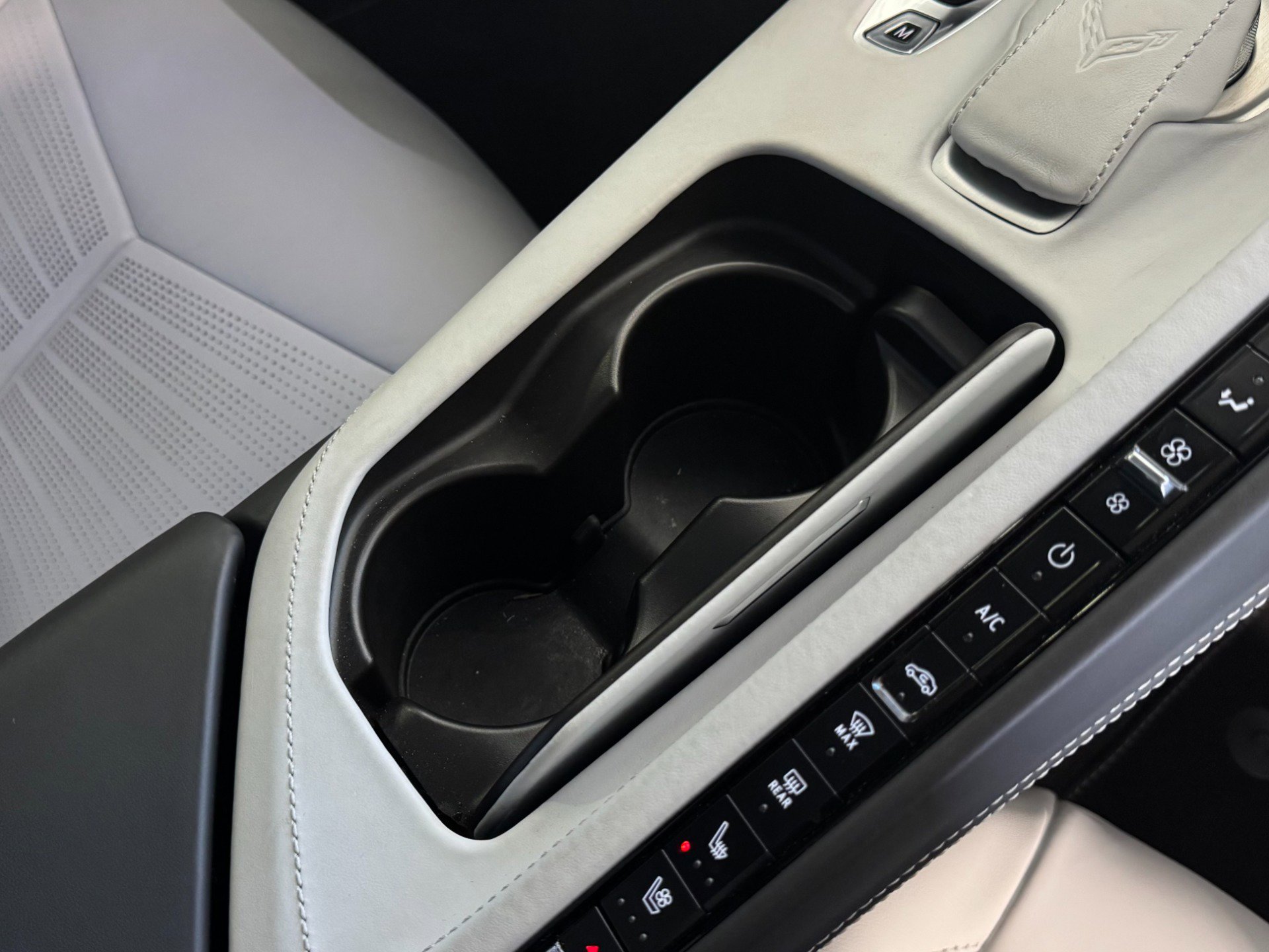 Used 2024 Chevrolet Corvette Z06 RWD image 26