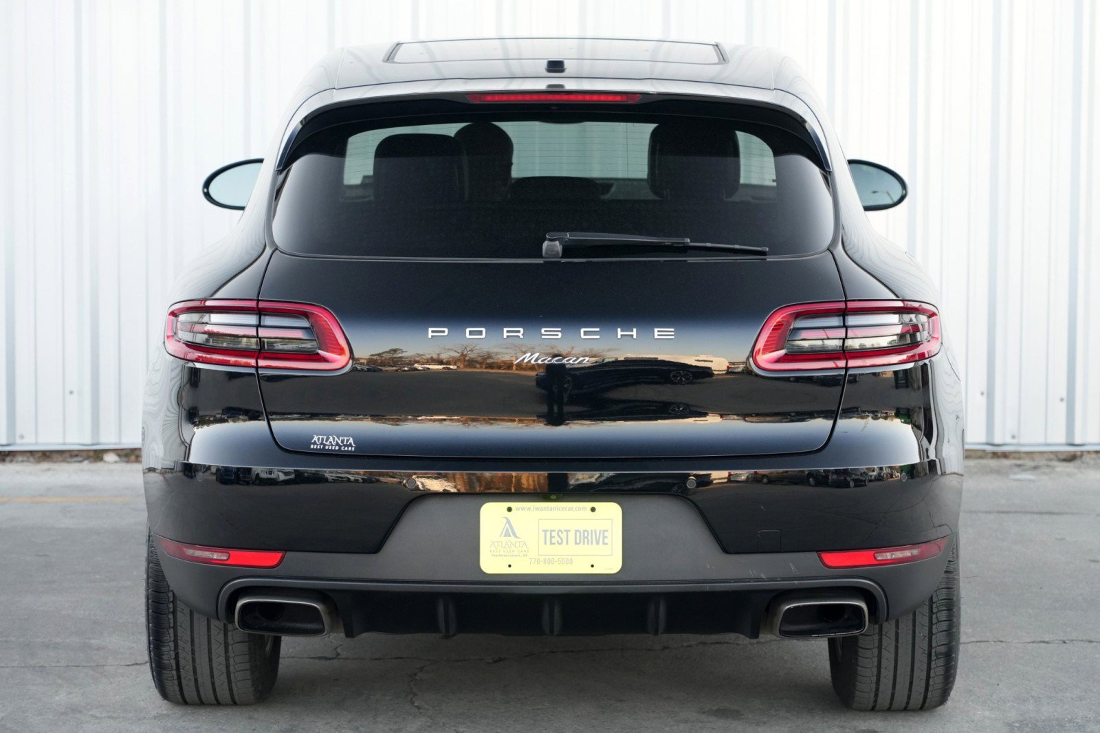 Used 2018 Porsche Macan image 46