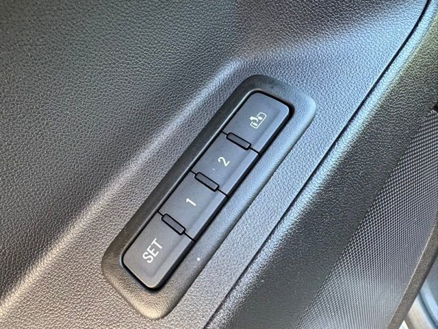 Used 2024 Chevrolet Equinox Premier image 29