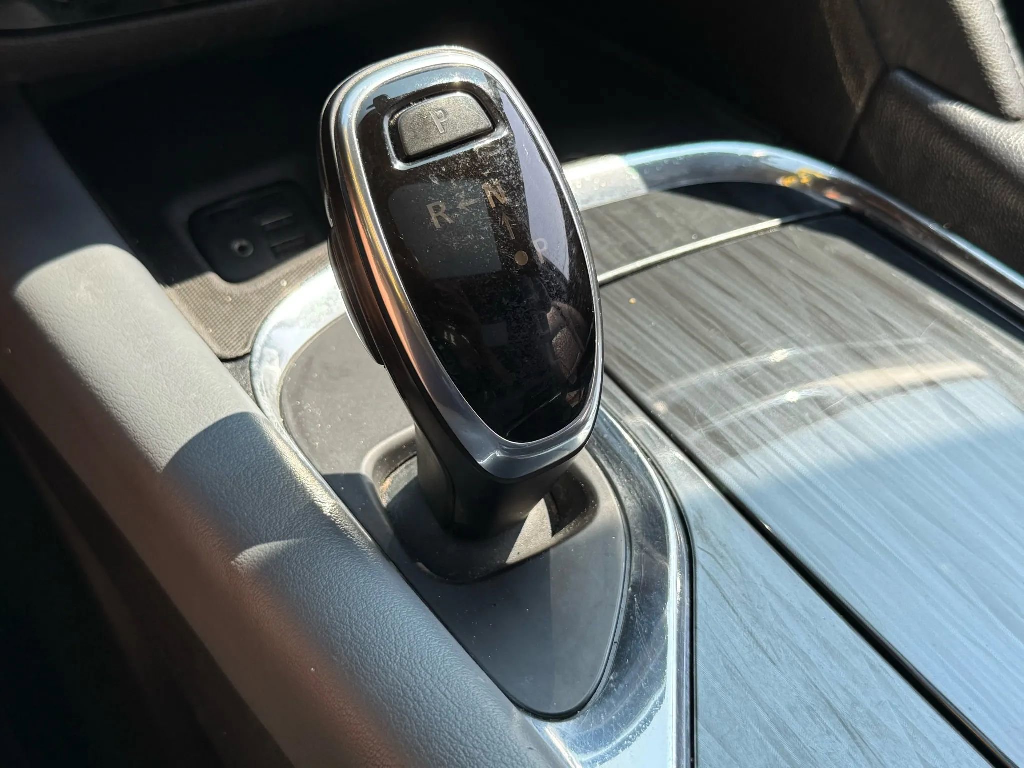 Used 2020 Buick Enclave Essence w/ Sport Touring Edition image 17