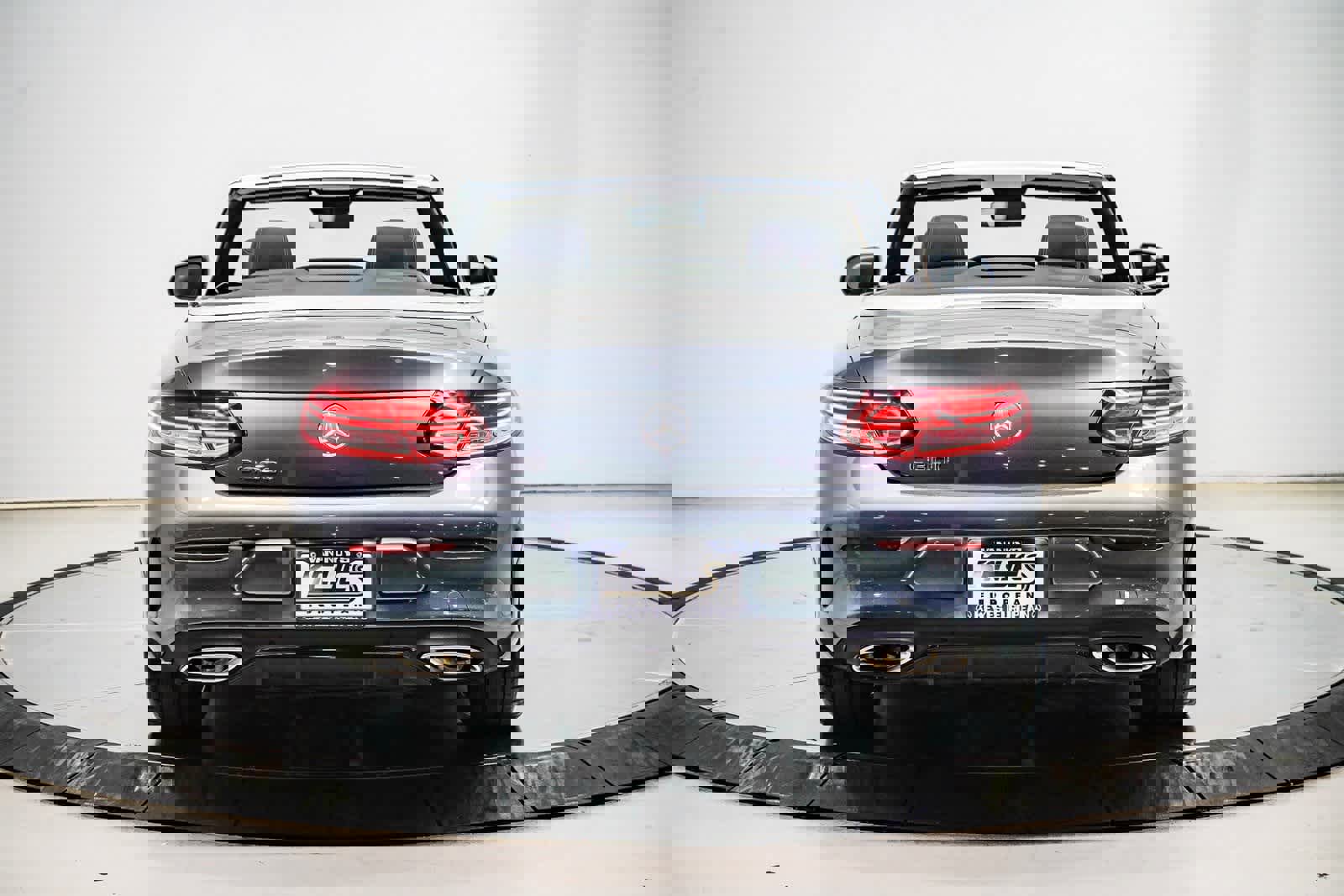 Used 2023 Mercedes-Benz C 300 Cabriolet image 3