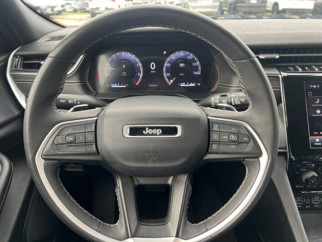 Used 2024 Jeep Grand Cherokee Altitude AWD/4WD image 20
