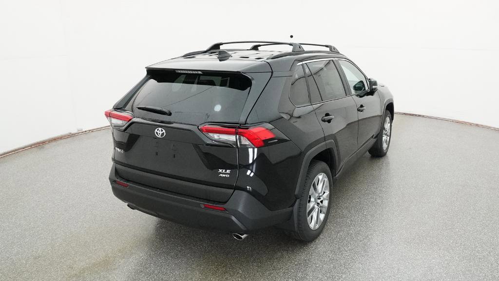 Used 2025 Toyota RAV4 XLE Premium image 11