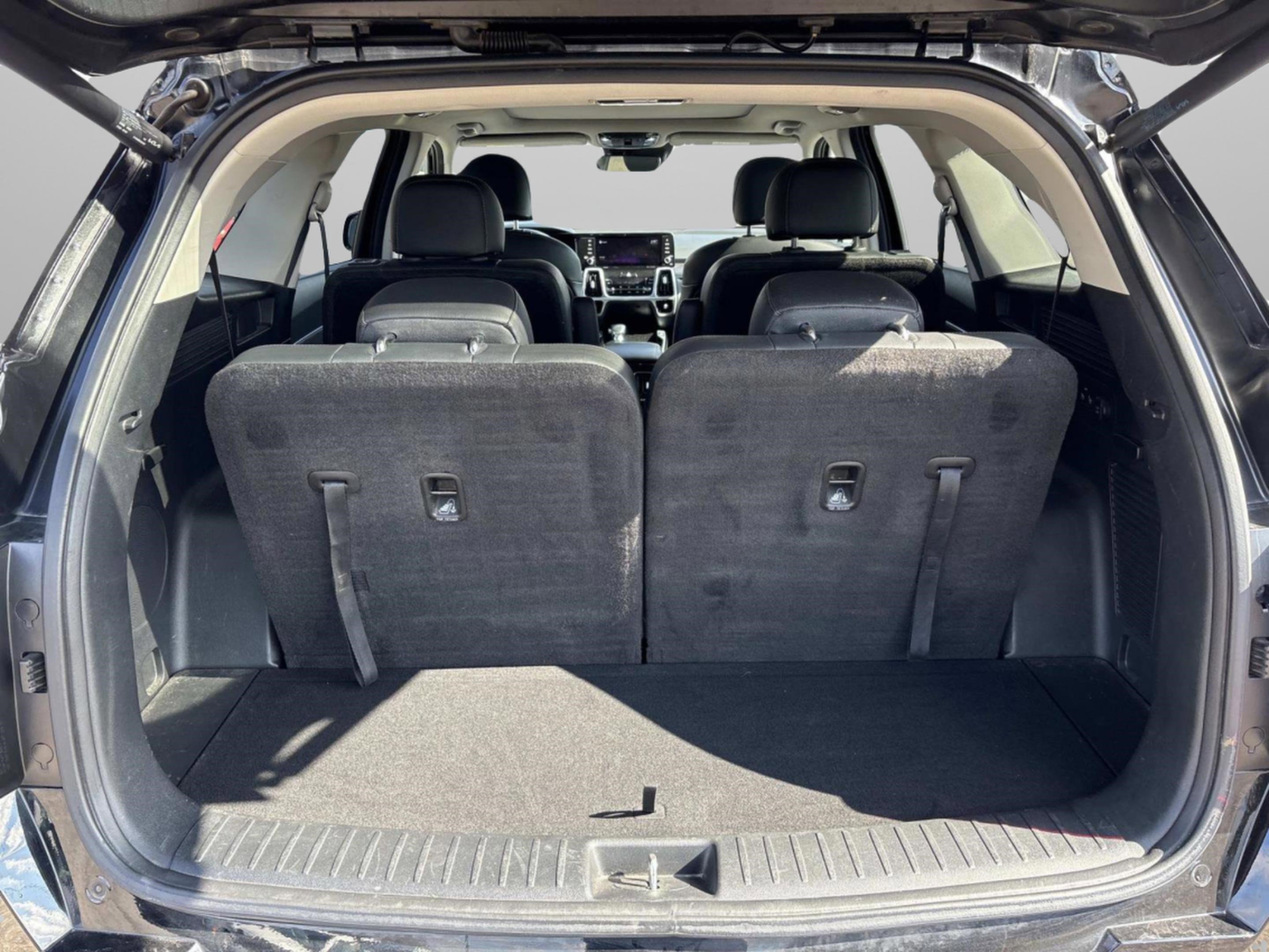 Used 2022 Kia Sorento SX image 12