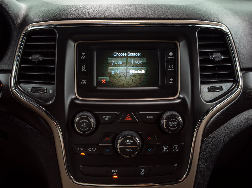 Used 2015 Jeep Grand Cherokee Laredo w/ Quick Order Package 23E AWD/4WD image 31