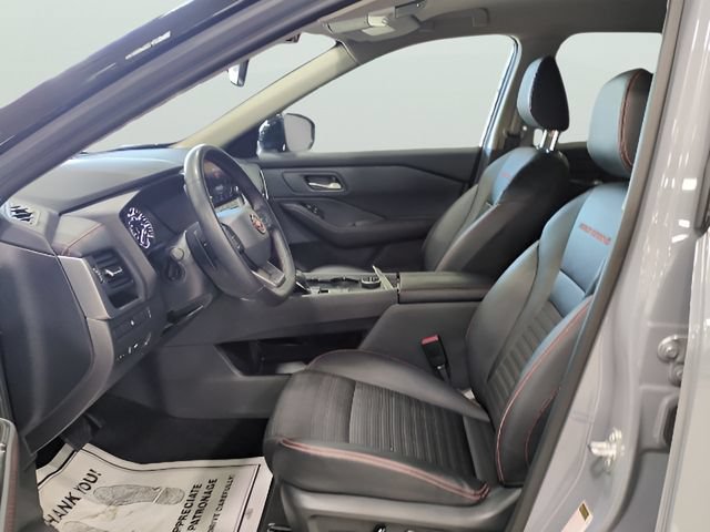 Used 2025 Nissan Rogue SV w/ Rock Creek Premium Package AWD/4WD image 12