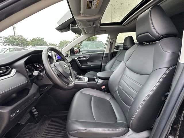 Used 2024 Toyota RAV4 XLE Premium FWD image 27