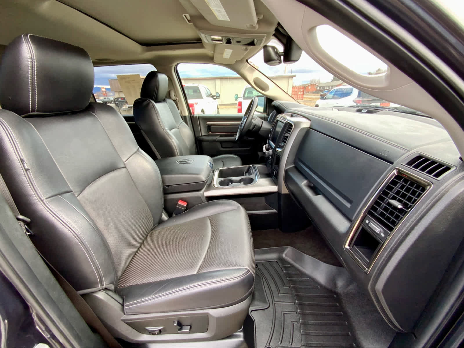 Used 2017 RAM 1500 Sport image 23