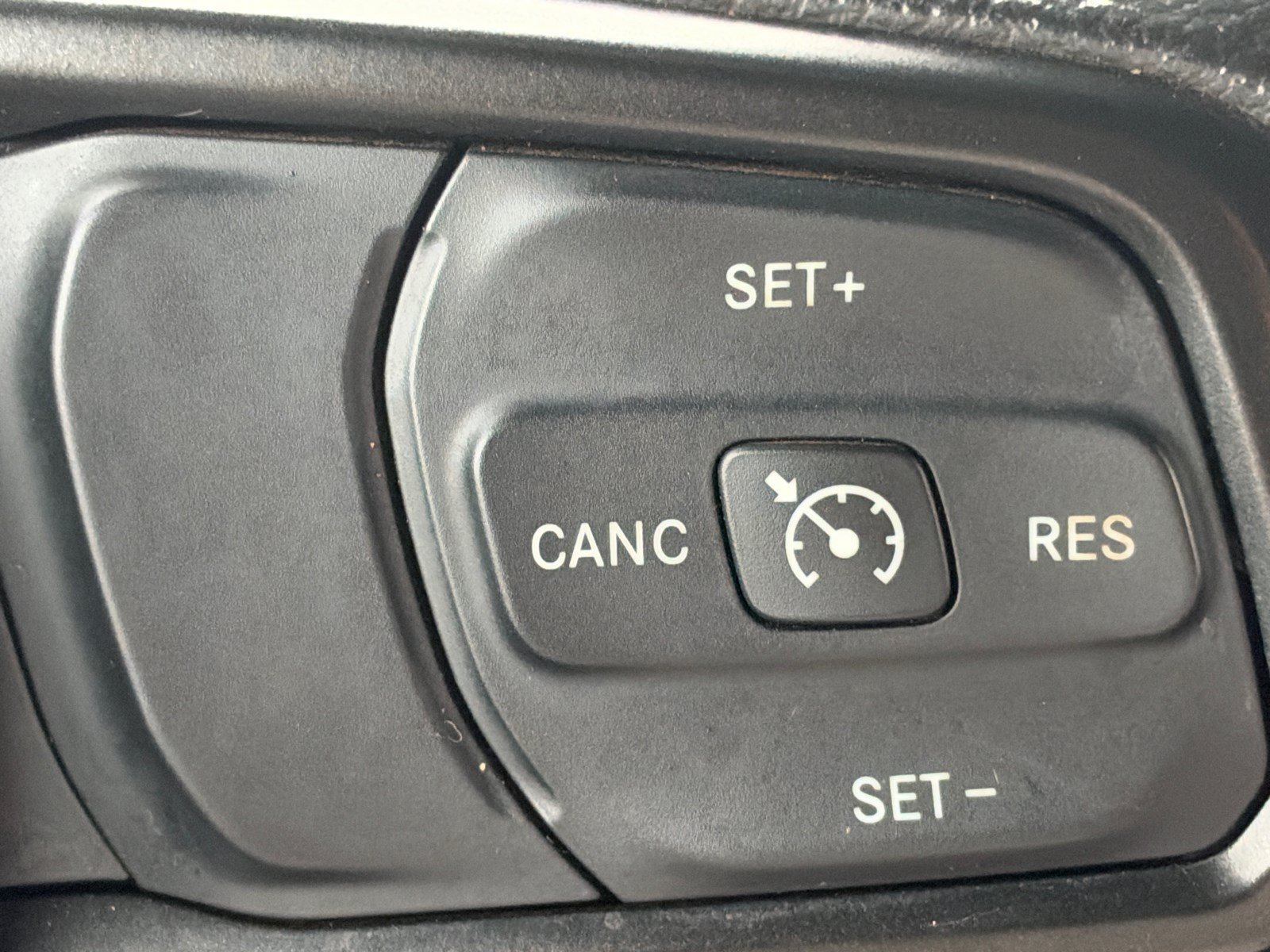 Used 2023 Jeep Wrangler Unlimited Sport AWD/4WD image 27