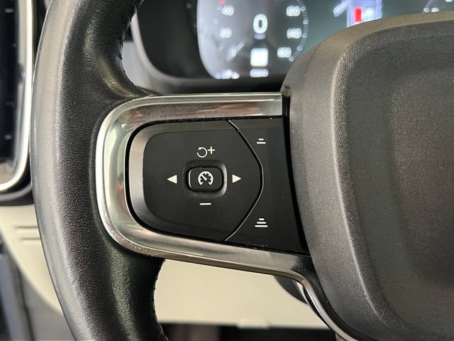Used 2019 Volvo XC40 T5 Momentum AWD/4WD image 42