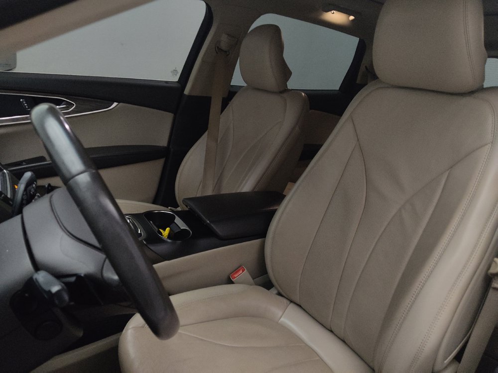 Used 2018 Lincoln MKX Reserve FWD image 17