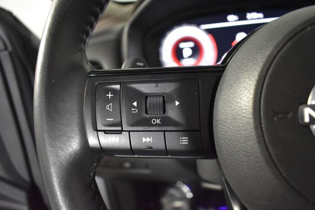 Certified 2023 Nissan Rogue Platinum w/ Platinum Premium Package AWD/4WD image 16