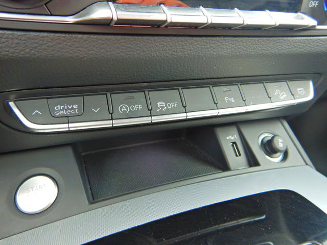 Used 2025 Audi Q5 2.0T Premium AWD/4WD image 19