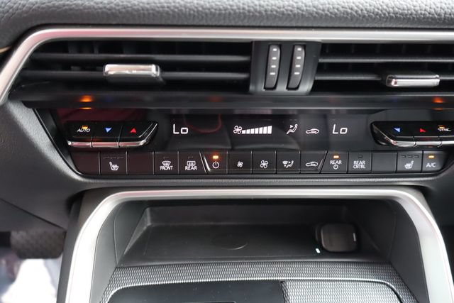 Used 2025 MAZDA CX-70 Plug-In Hybrid w/ Premium Pkg AWD/4WD image 37