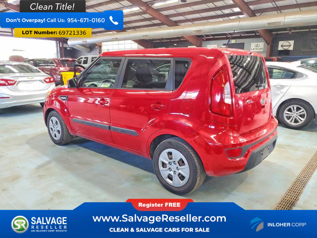 Used 2013 Kia Soul FWD image 3