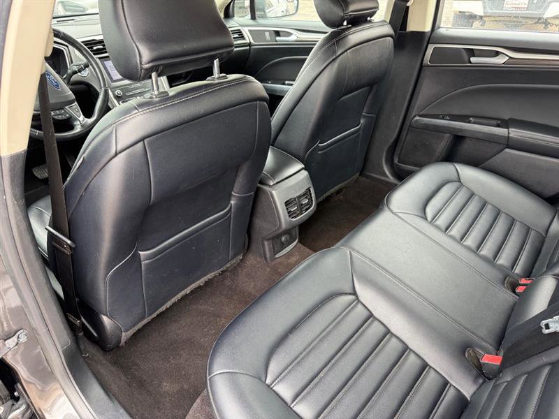 Used 2019 Ford Fusion SEL image 5