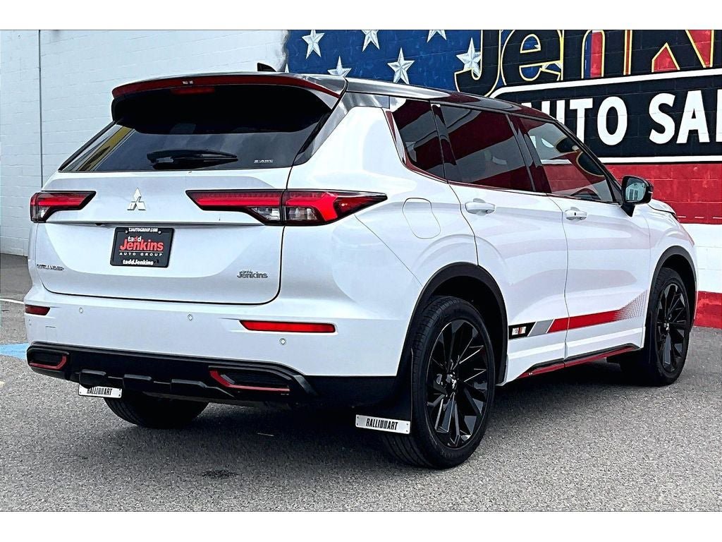 Used 2024 Mitsubishi Outlander Ralliart AWD/4WD image 2