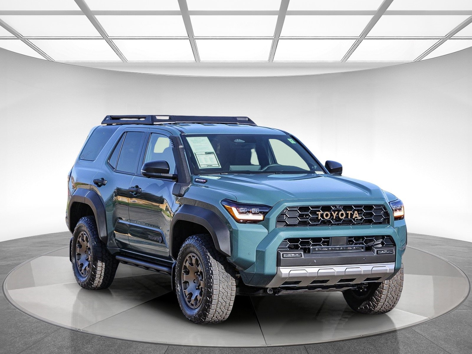 Used 2025 Toyota 4Runner Trailhunter image 5