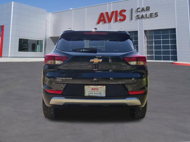 Used 2025 Chevrolet TrailBlazer LT AWD/4WD image 9