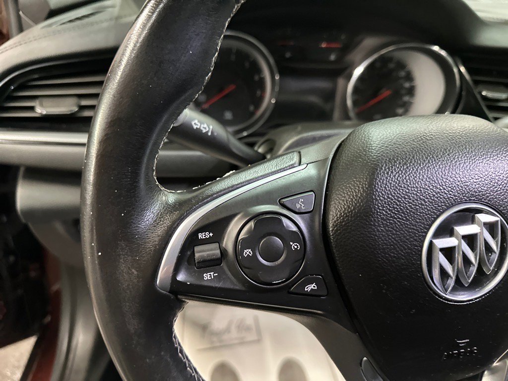 Used 2019 Buick Regal Preferred image 10