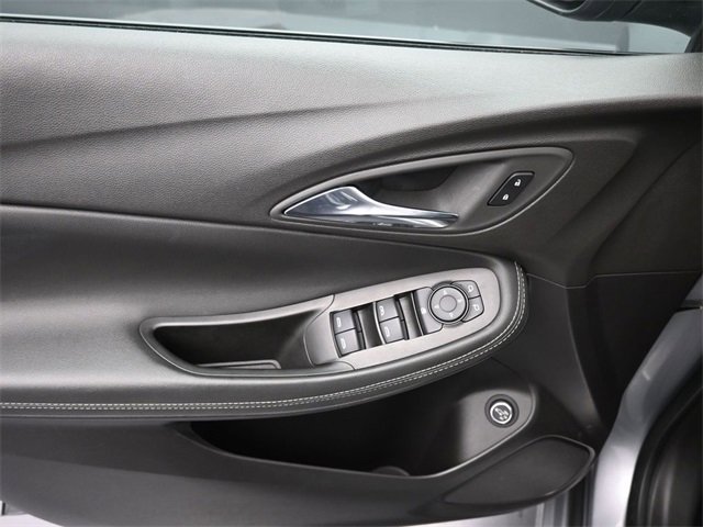 Used 2023 Buick Encore GX Select w/ Sport Touring Package image 23