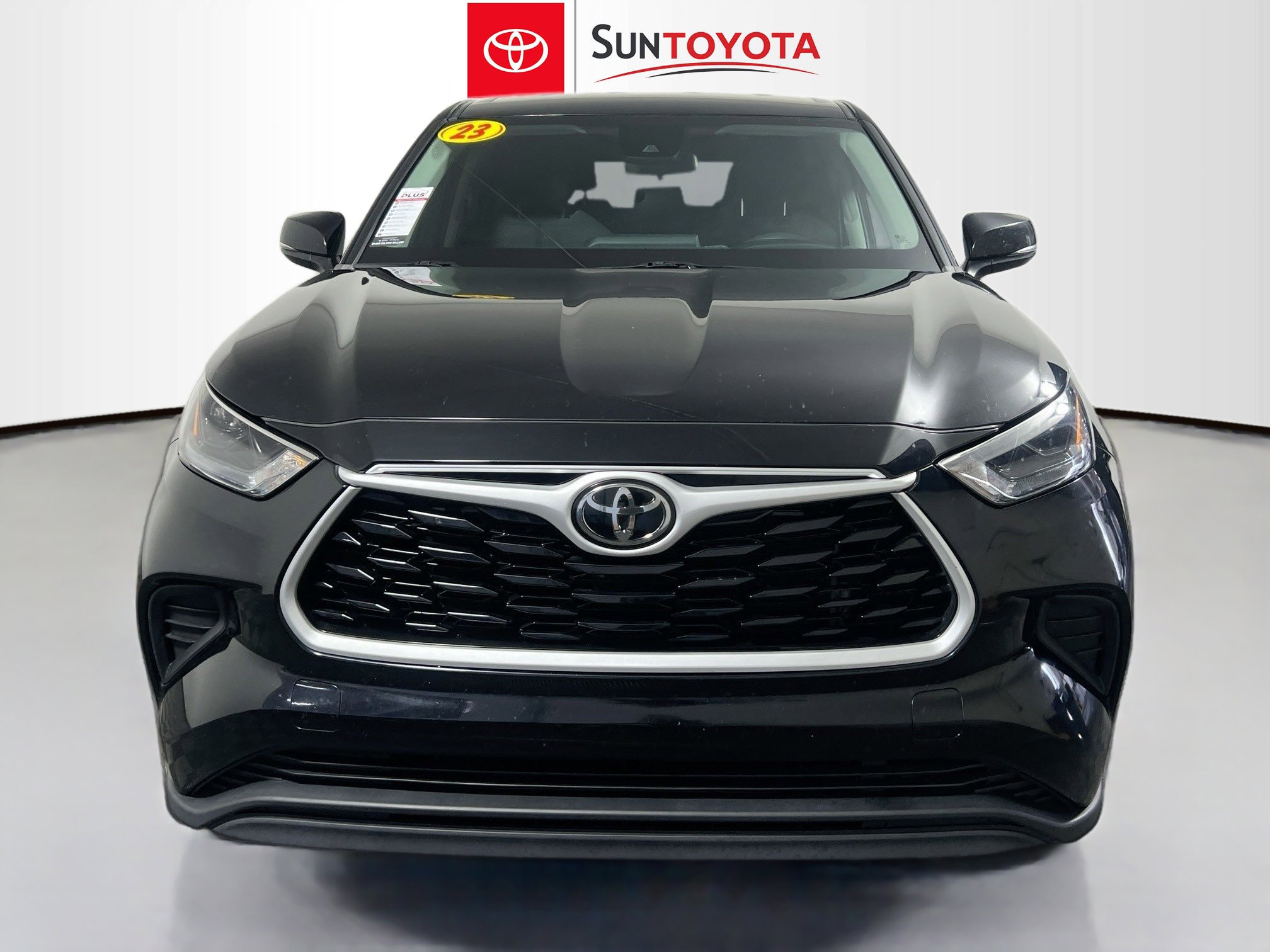 Used 2023 Toyota Highlander L FWD image 10