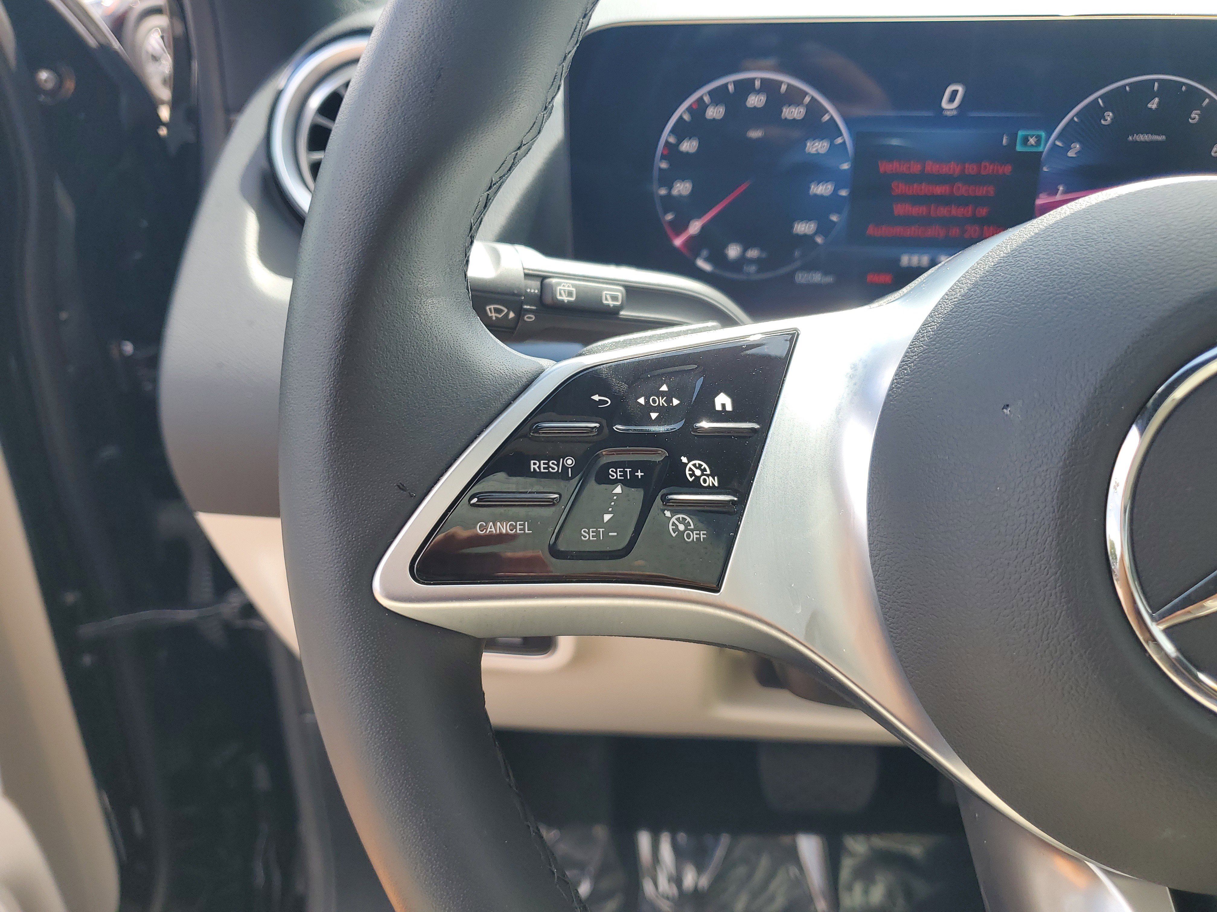 Certified 2025 Mercedes-Benz GLA 250 image 32