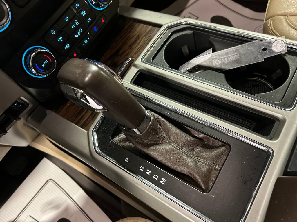 Used 2019 Ford F150 Lariat image 18