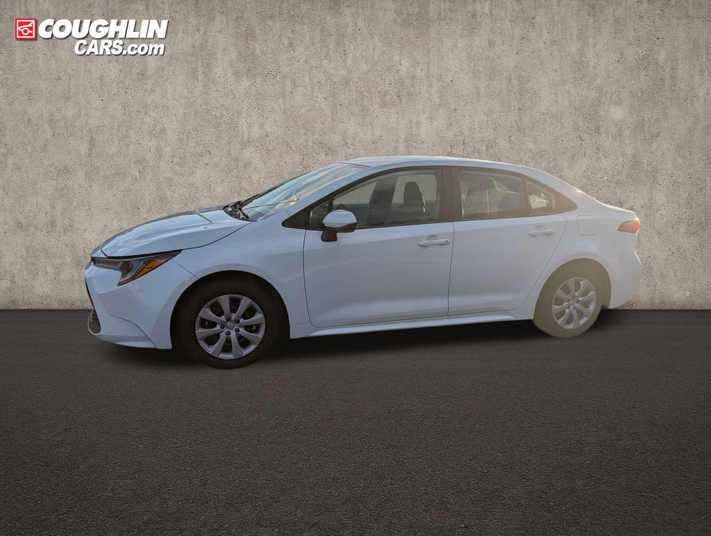Used 2022 Toyota Corolla LE FWD image 4
