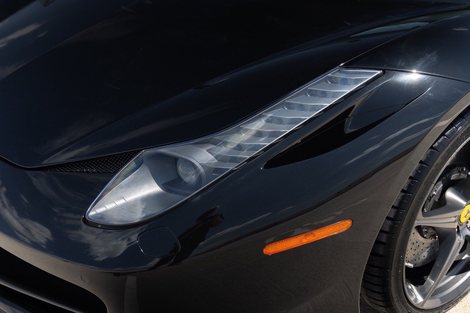 Used 2012 Ferrari 458 Spider RWD image 26