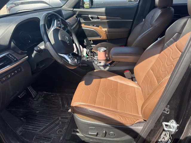 Used 2021 Kia Telluride SX w/ SX Prestige Package AWD/4WD image 6