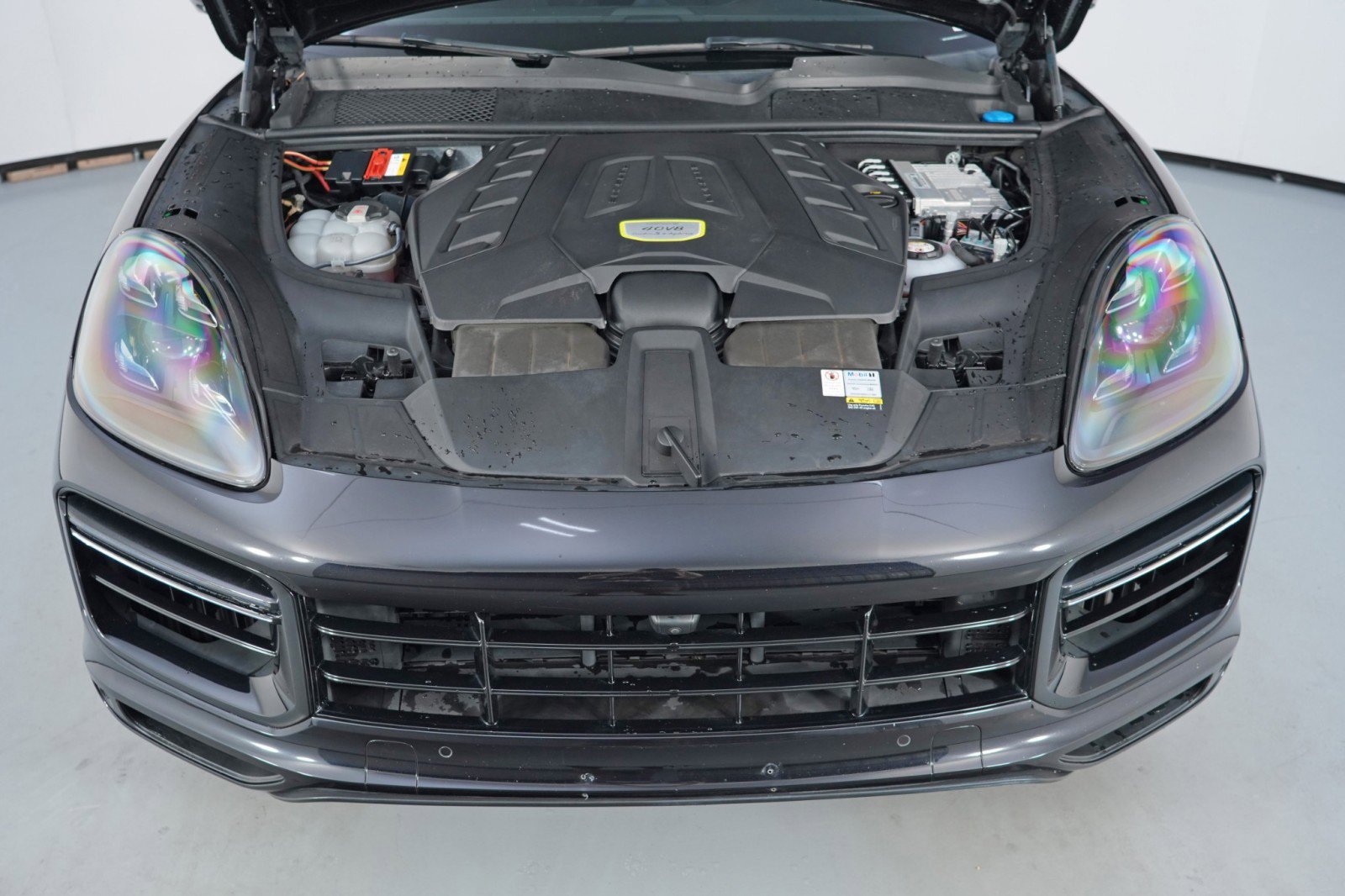 Used 2021 Porsche Cayenne Turbo S image 8