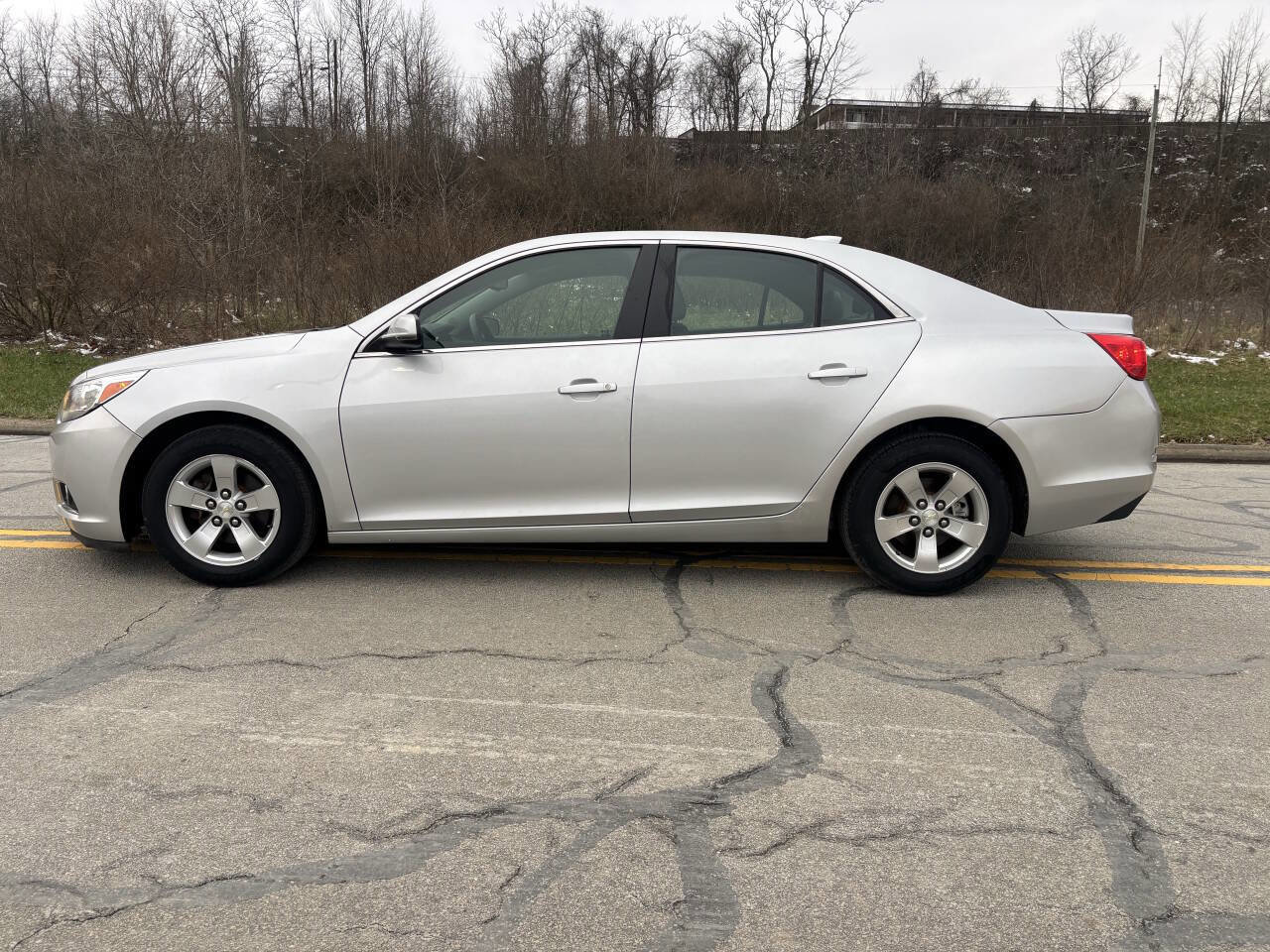 Used 2015 Chevrolet Malibu LT FWD image 6