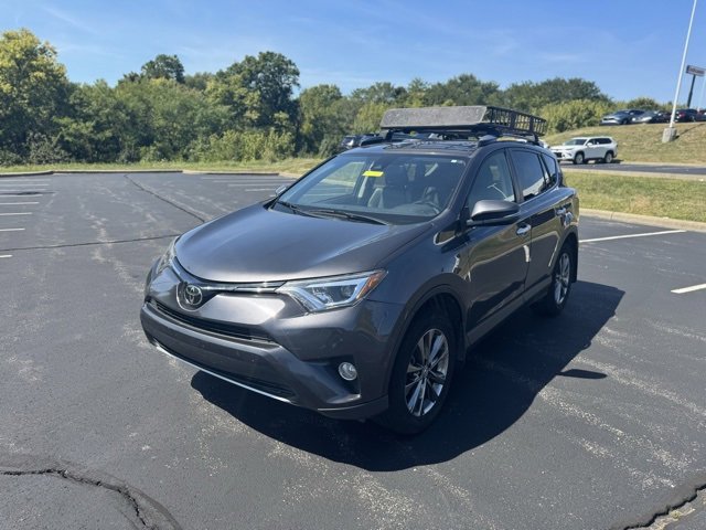 Used 2018 Toyota RAV4 Limited image 7