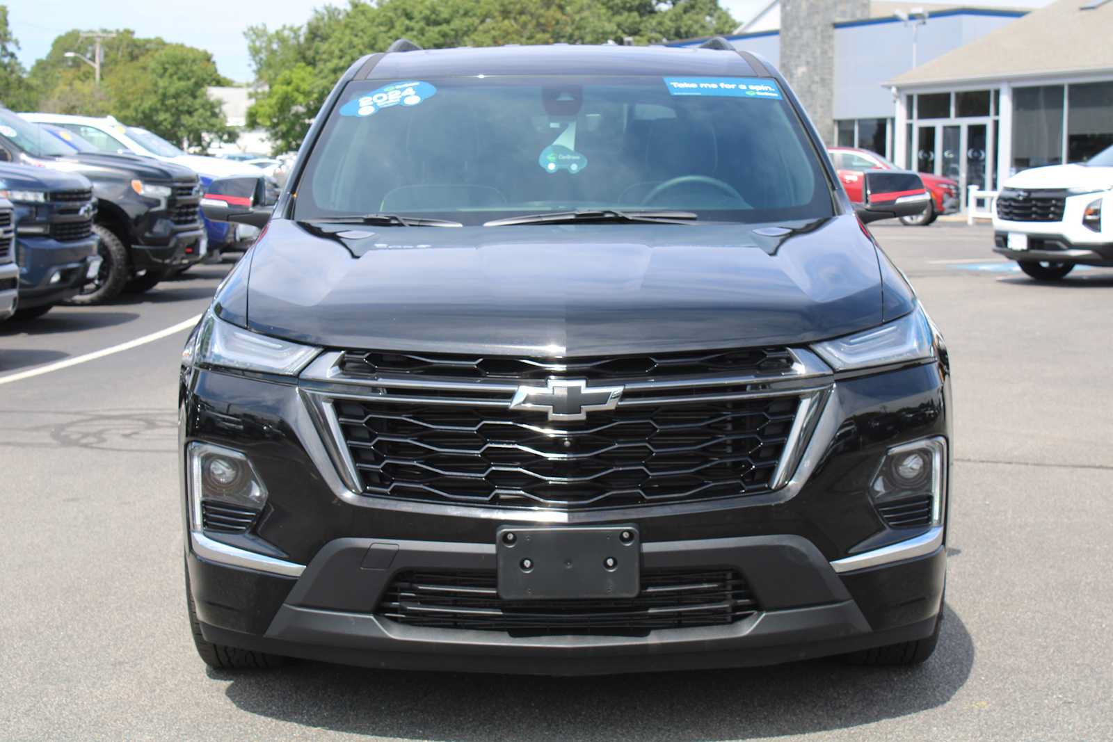 Certified 2024 Chevrolet Traverse Premier w/ Redline Edition AWD/4WD image 2