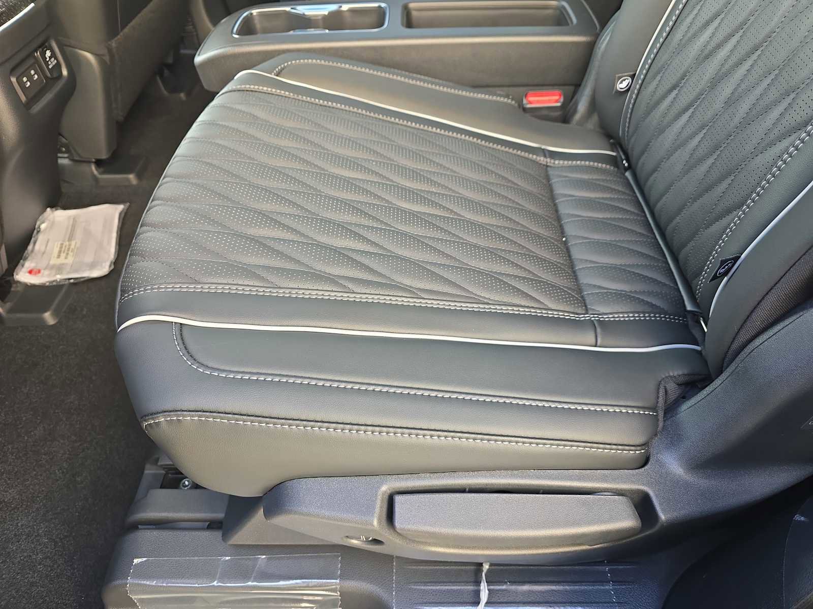 New 2026 INFINITI QX60 Autograph w/ Dark Cargo Package image 18