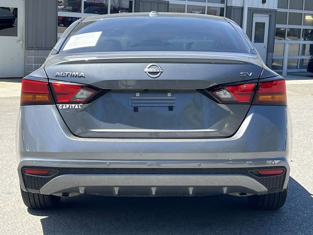 Used 2024 Nissan Altima 2.5 SV FWD image 12