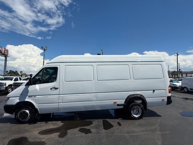 Used 2005 Dodge Sprinter 3500 w/ PWR Convenience Group image 9