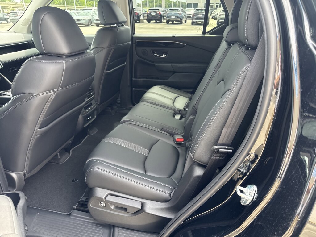 New 2026 Honda Pilot EX-L image 6